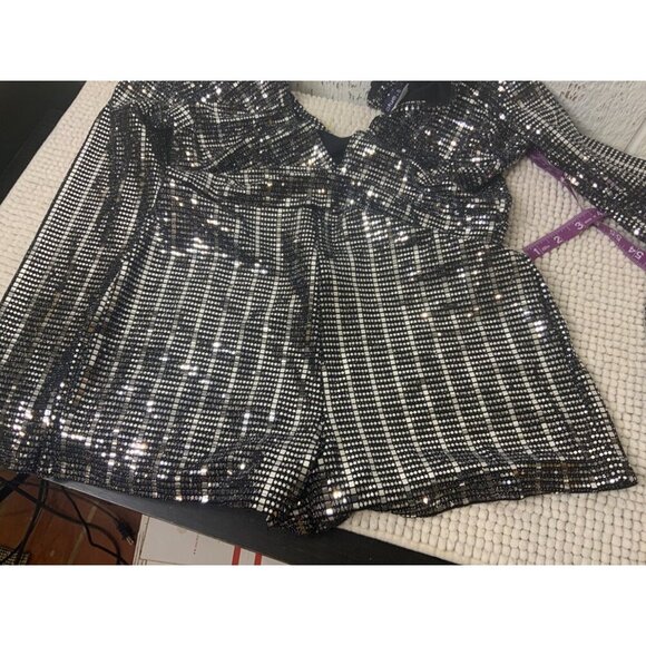 Black & Silver Sequin Long Sleeve Deep V-Neck Romper Womens med - Picture 2 of 10